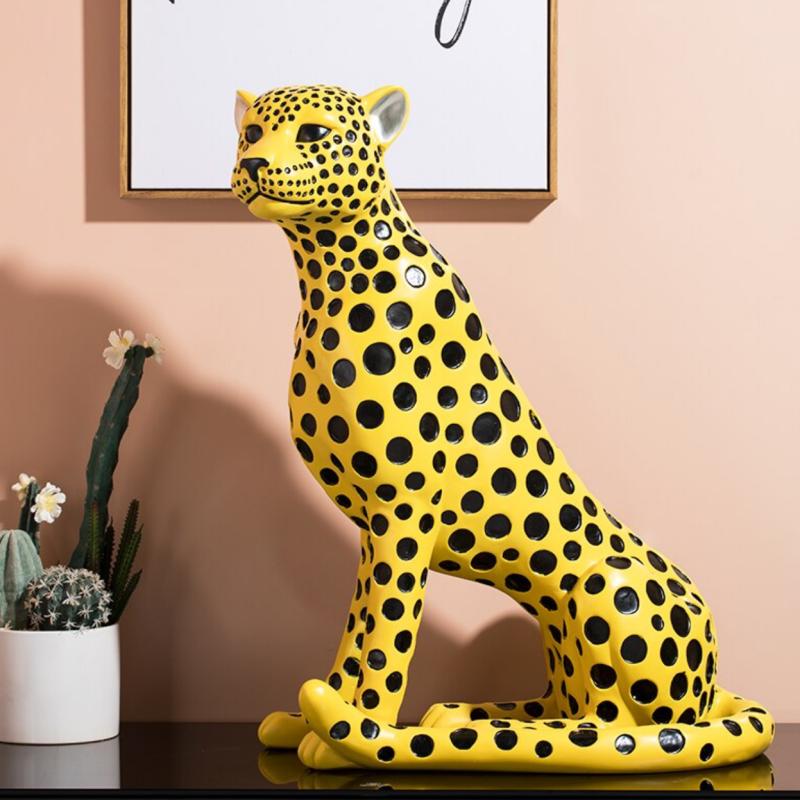 Leopard Yellow Resin Art Decorative Sculpture with Black Polka Dots Design